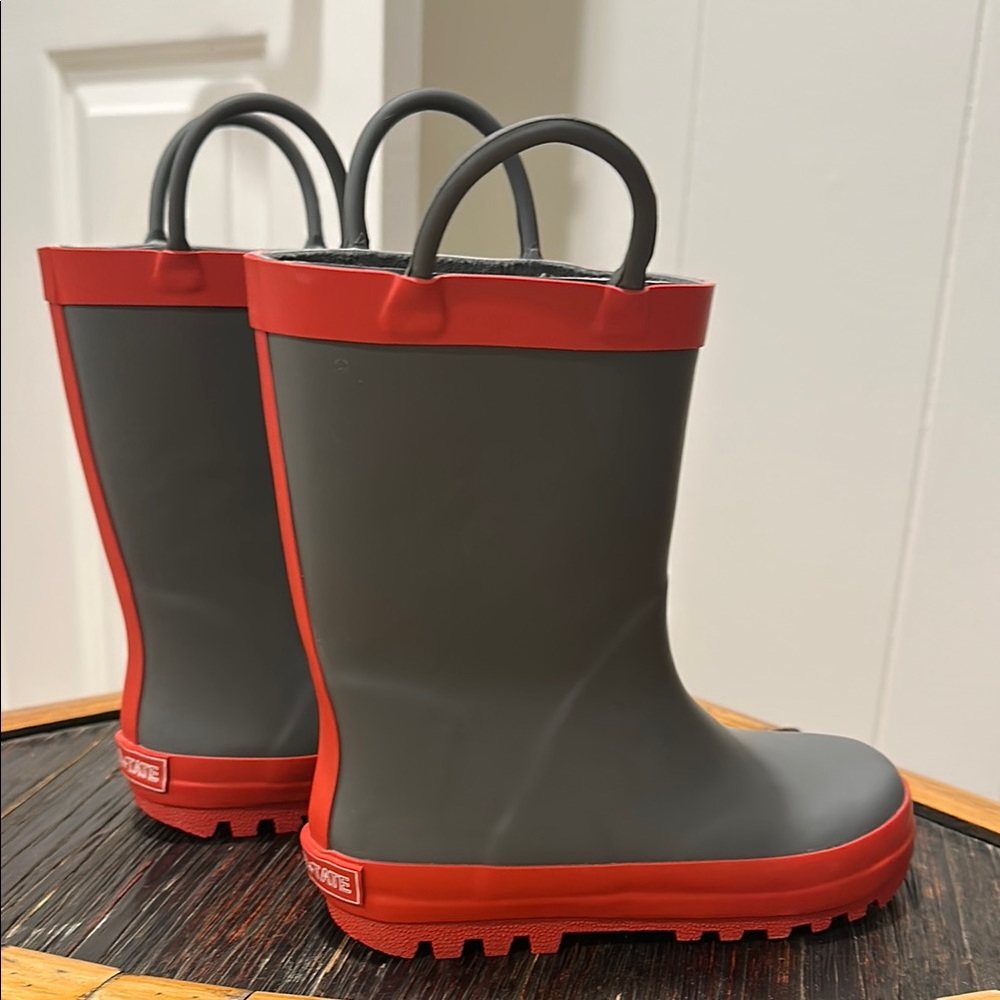 Tucker & Tate. Nordstrom Brand. Gray & Red Little Boy Rain Boots